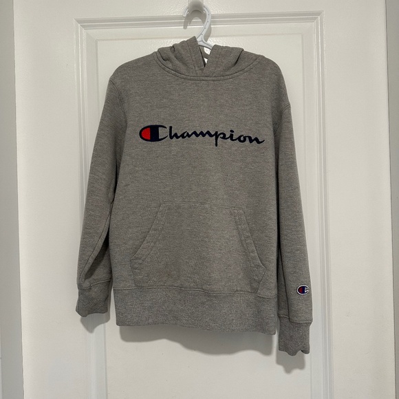 Champion | Youth Size Small Champion Gray Long Sleeve Hoodie - Picture 1 of 10